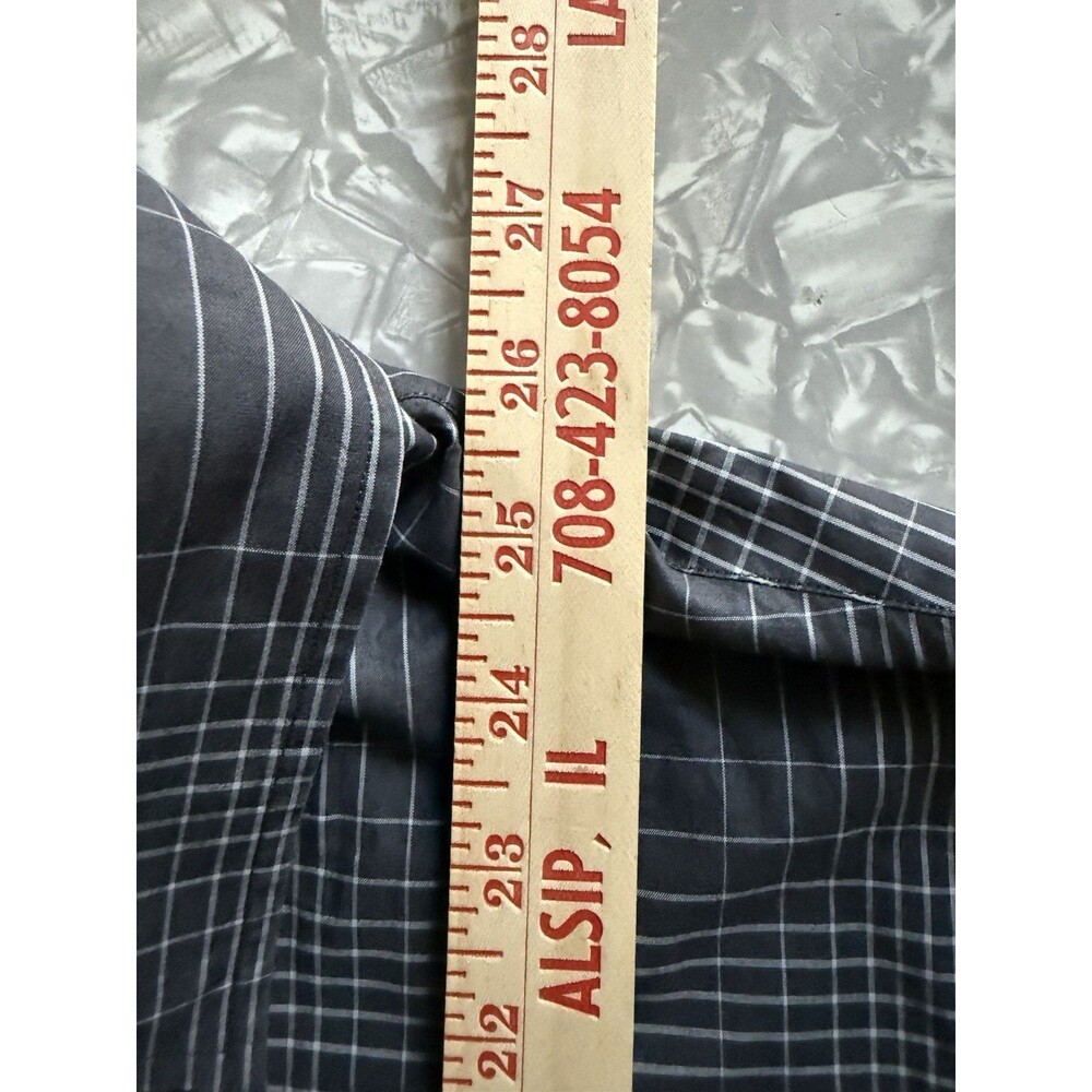 Kenneth Cole Made in Italy Men's XL Gray Check Woven Short Sleeve Button-Up - Picture 6 of 6